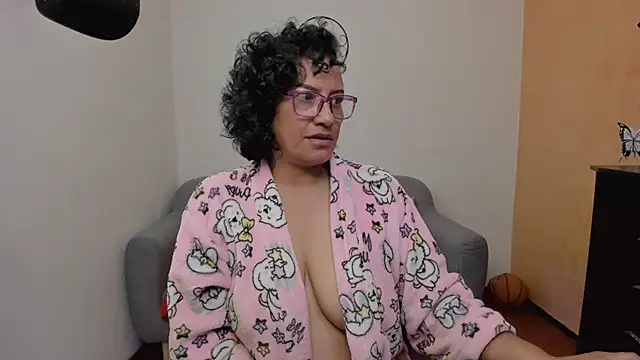 scarlet_wet webcam