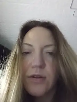 KattyLuuu webcam