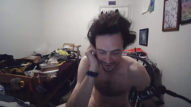 JohnnyMoves webcam