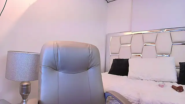 ChubbyBrownSex webcam