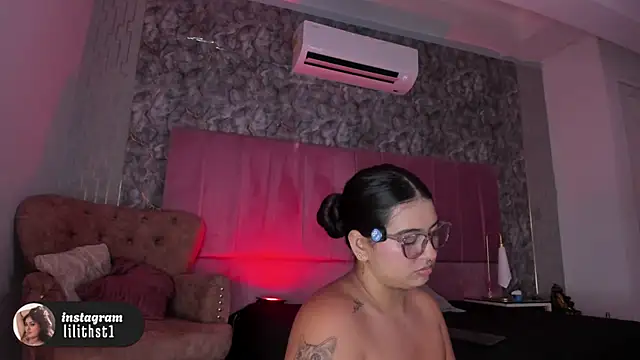 lilithst_ webcam