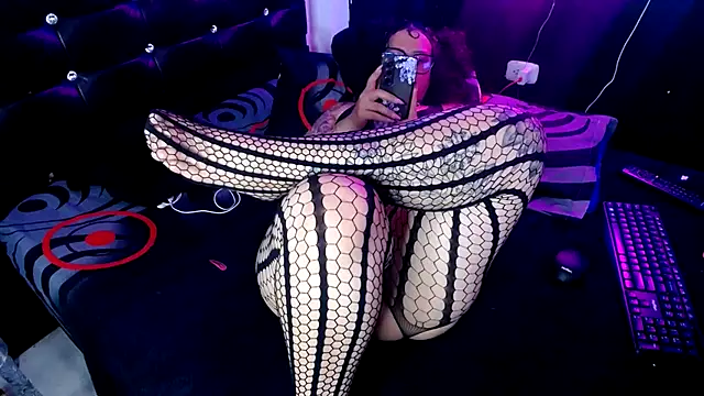 curvy_cutie webcam