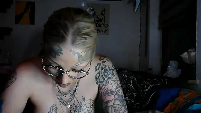 roxxyink (F milf) - 3 videos for last tipper