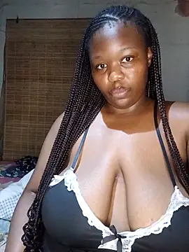 AaliyahBlackXO webcam