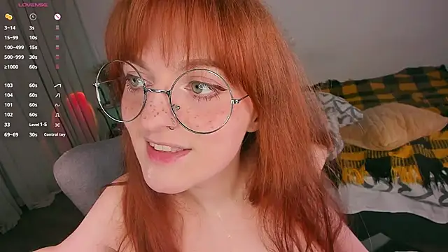 Alice_CutePerv webcam