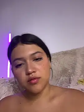 alisson_carolina73 webcam