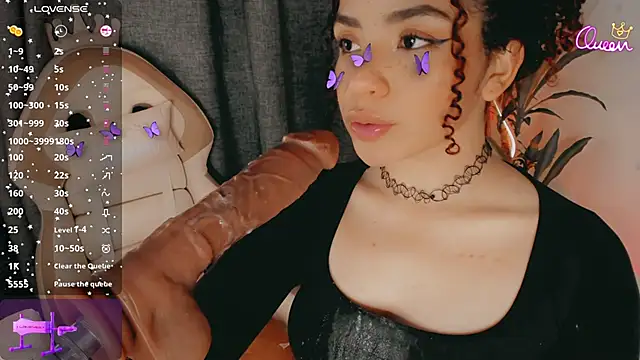 Queen_Deepthroat webcam