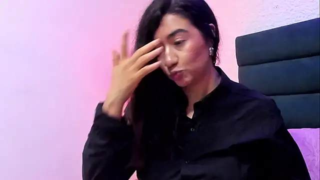 VictoriaRouge_ webcam