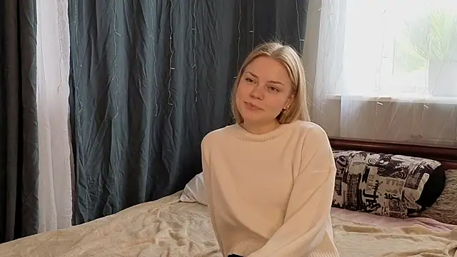 LavonaMadlem webcam