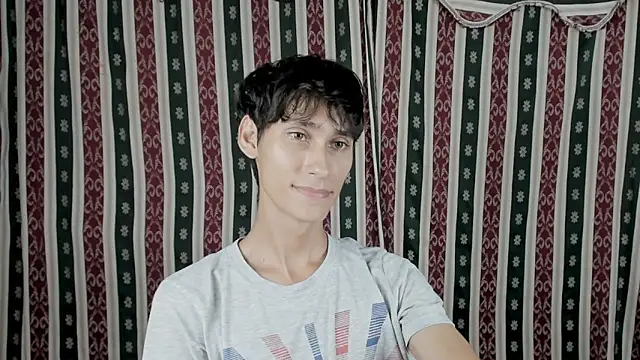 skinny_sebas - Skinny_Sebas's free webcam - UK Sex Cams