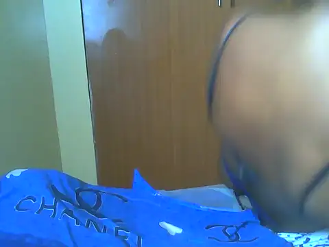 sexyebony13 webcam