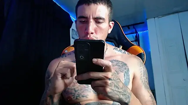 adam_hudsond - Adam_Hudsond's free webcam - UK Sex Cams