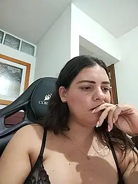 Mia_Hampton webcam