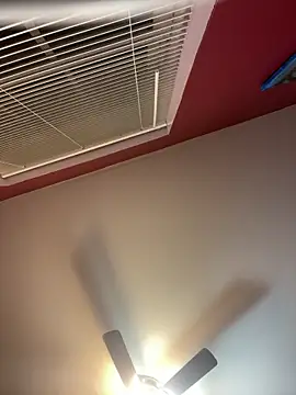 Roxie6989 webcam