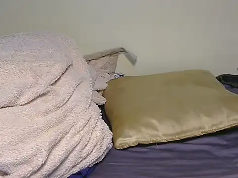pookie_smiles webcam