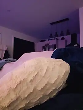 LilyOrion webcam