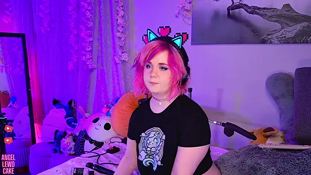 Angel-Lewd-Cake