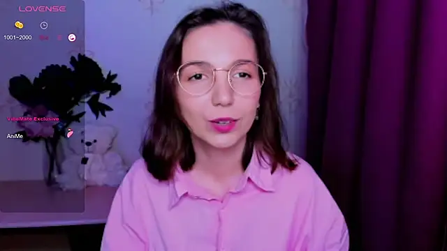 KindHazelHere_ webcam