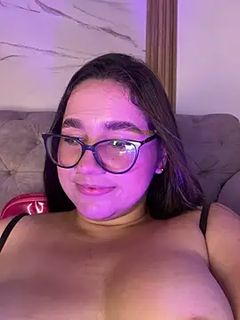 mia_khalaf webcam