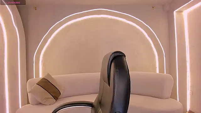 SaphiraJames webcam