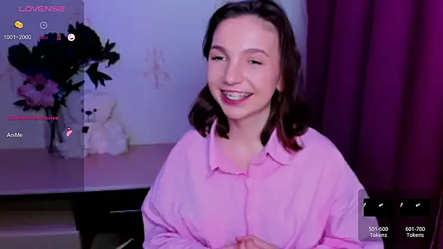 KindHazelHere_ webcam