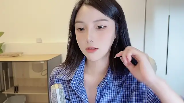 holo_love webcam
