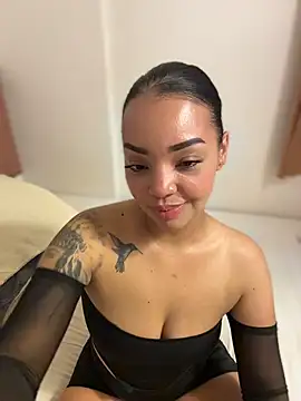 JennLeMoka webcam