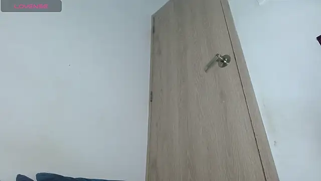 avaleri_cherry webcam