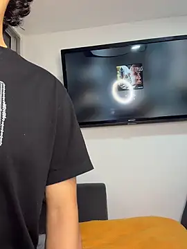 AndresXXXSHOWS webcam