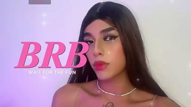 Ari_Miaxx webcam