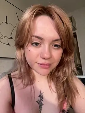 CassieCuteees webcam