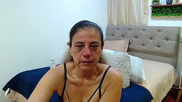 sasi_luna webcam