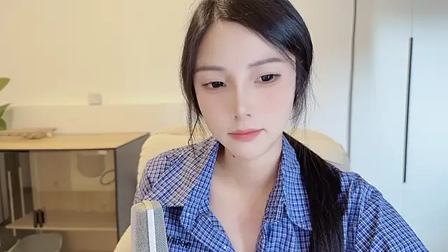 holo_love webcam