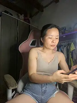 Ivy_Trix2 webcam