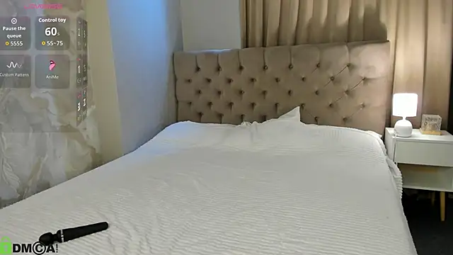 Aria_Mila webcam