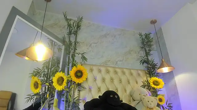 LittleeJaz webcam
