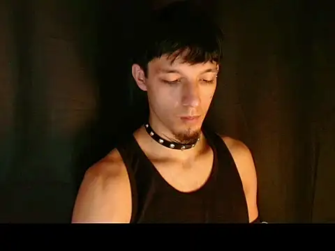 dark_men1 webcam