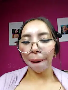 valentina_swallow webcam