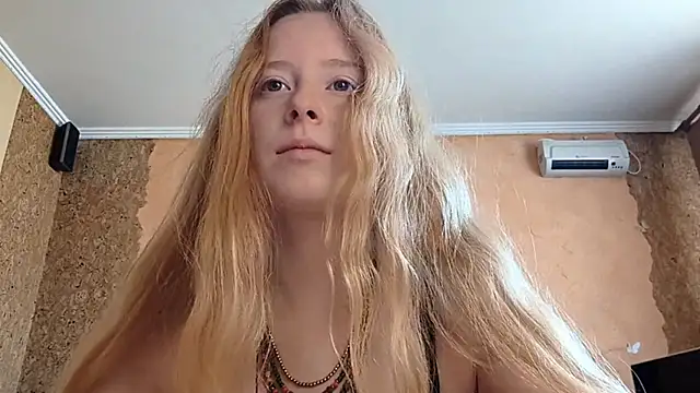 KateVibe_01 webcam