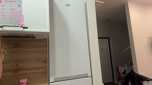 selena_favn webcam