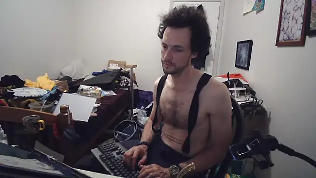 JohnnyMoves webcam