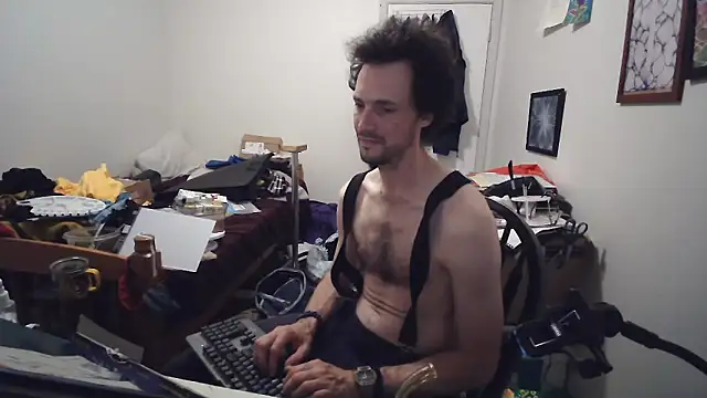 JohnnyMoves webcam
