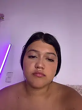 alisson_carolina73 webcam