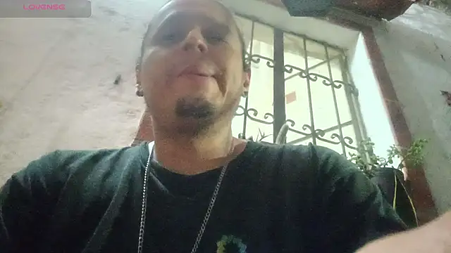 chino_roz webcam