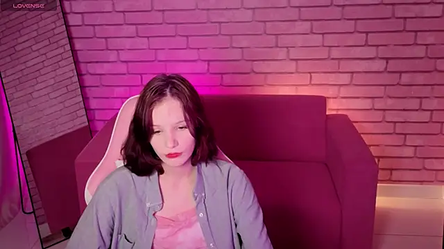 AliceJohansone webcam