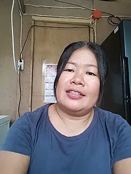 Lovelywoman43 webcam