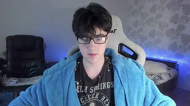 Knuckles17 webcam
