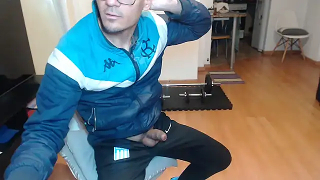 guachin_hunk - Guachin_hunk's free webcam - UK Sex Cams