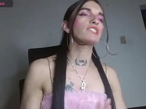 Scarlett_crastrawberry webcam
