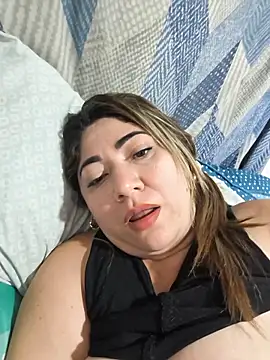 kendra_fire (F milf) - Suck boobs
